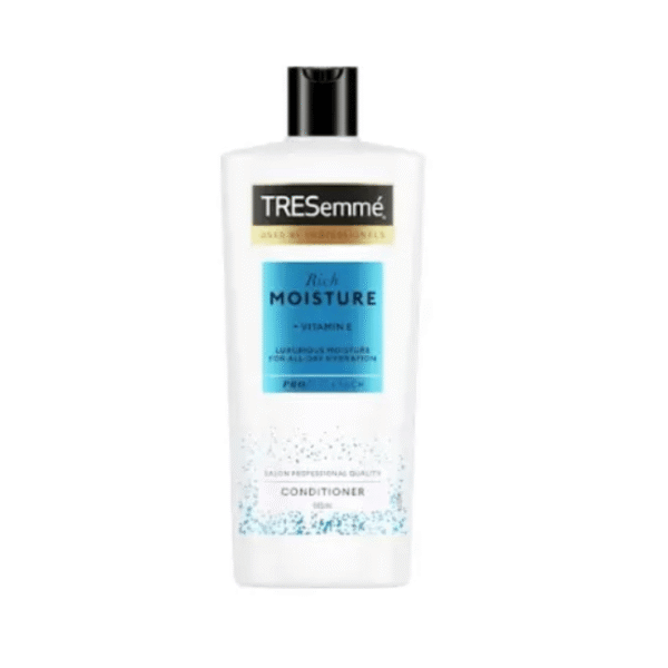 TRESemme Rich Moisture Conditioner 685ml (Made In Poland)